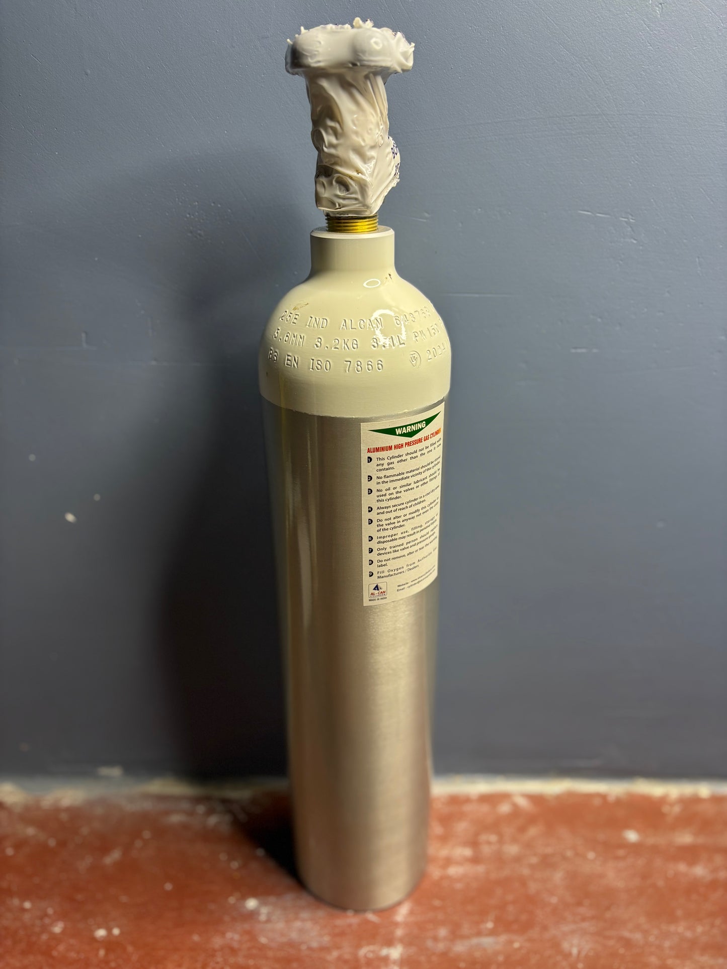 3.1 L Aluminium Oxygen Cylinder (OxyKit) with Carry Bag β Mid-Size Portable Oxygen Kit