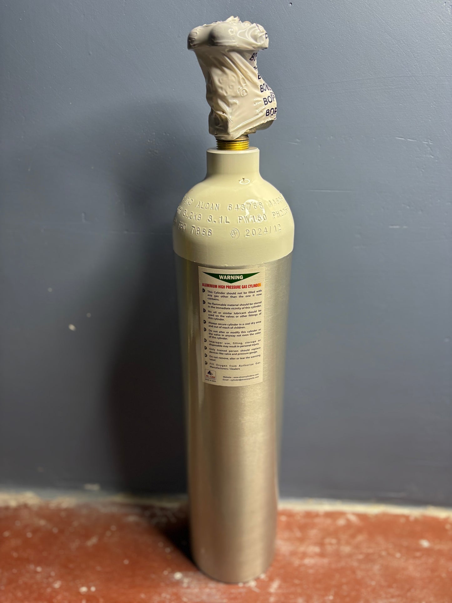 3.1 L Aluminium Oxygen Cylinder (OxyKit) with Carry Bag β Mid-Size Portable Oxygen Kit
