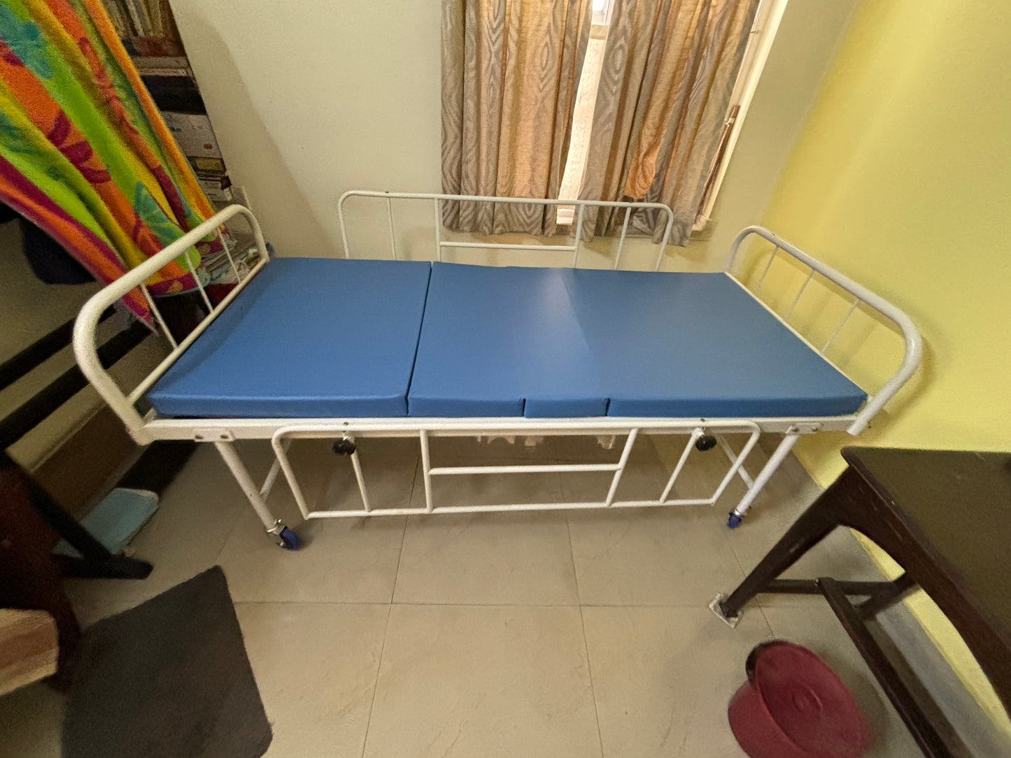 Fowler Hospital Bed (Manual) – Adjustable Patient Bed for Sale in India