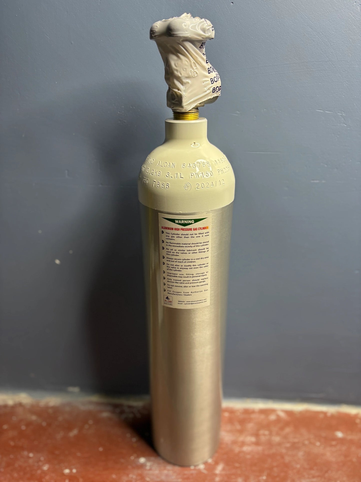 3.1 L Aluminium Oxygen Cylinder with Carry Bag – Mid-Size Oxygen Kit