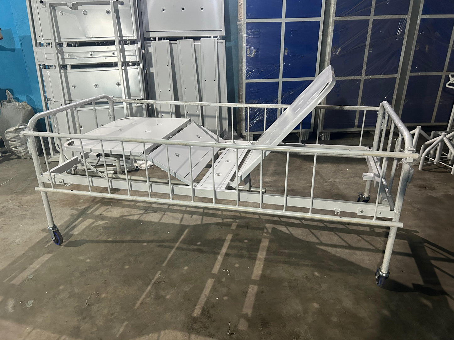 Fowler Hospital Bed (Manual) – Adjustable Patient Bed for Sale in India