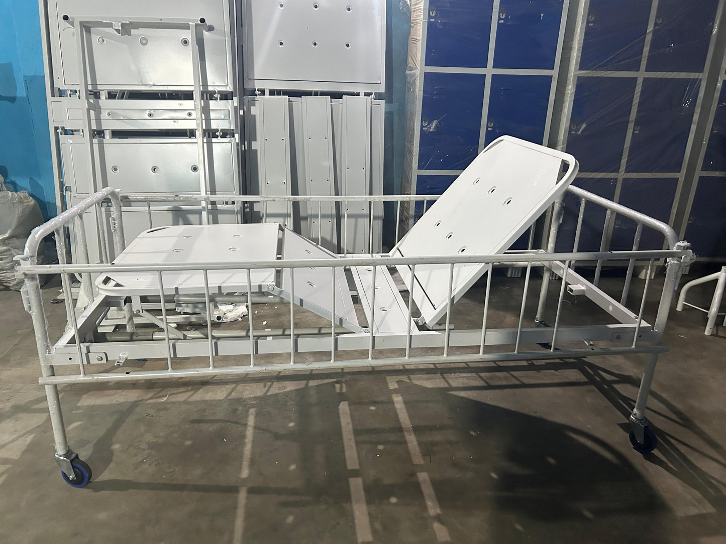 Fowler Hospital Bed (Manual) – Adjustable Patient Bed for Sale in India