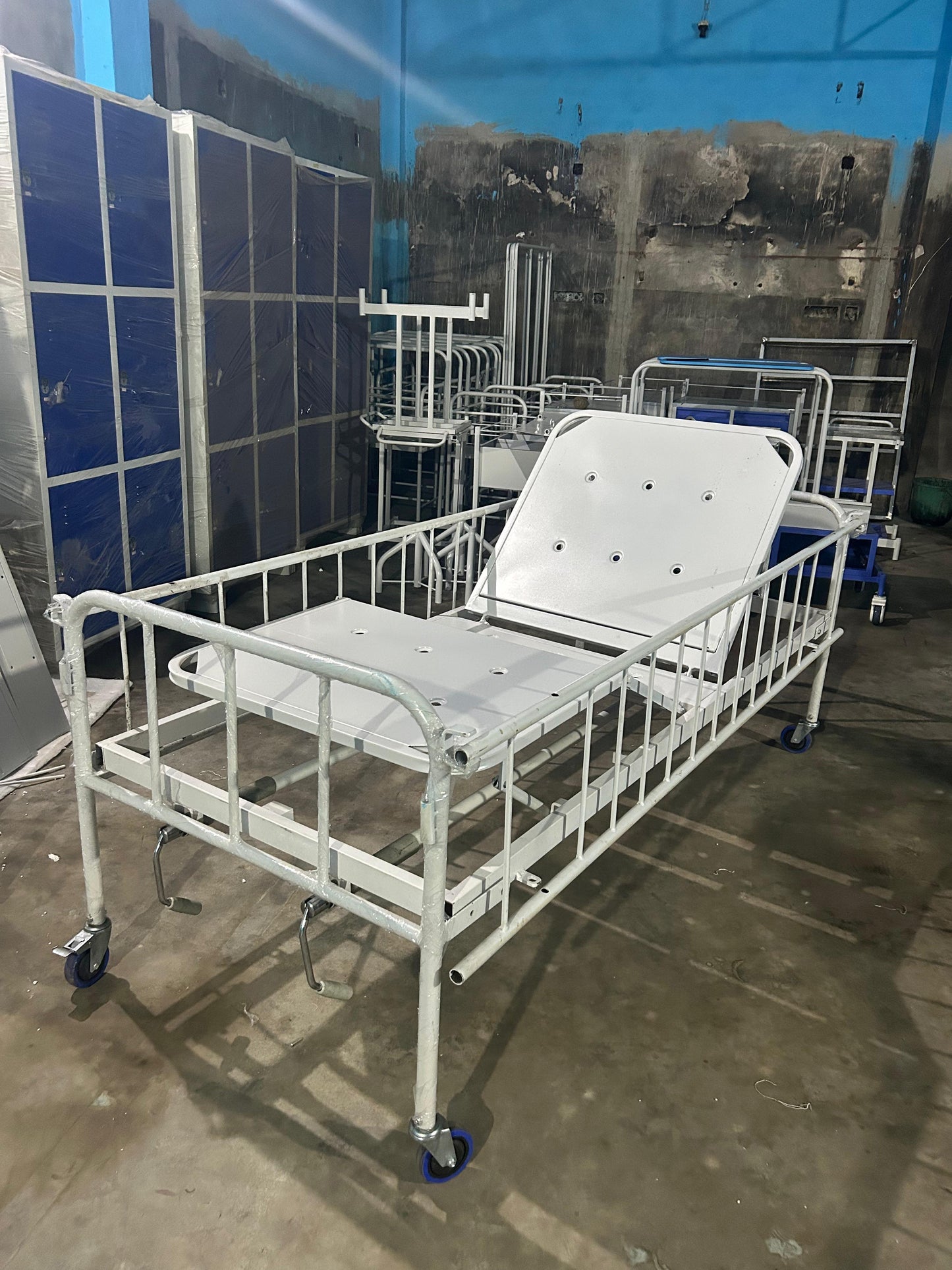 Fowler Hospital Bed (Manual) – Adjustable Patient Bed for Sale in India
